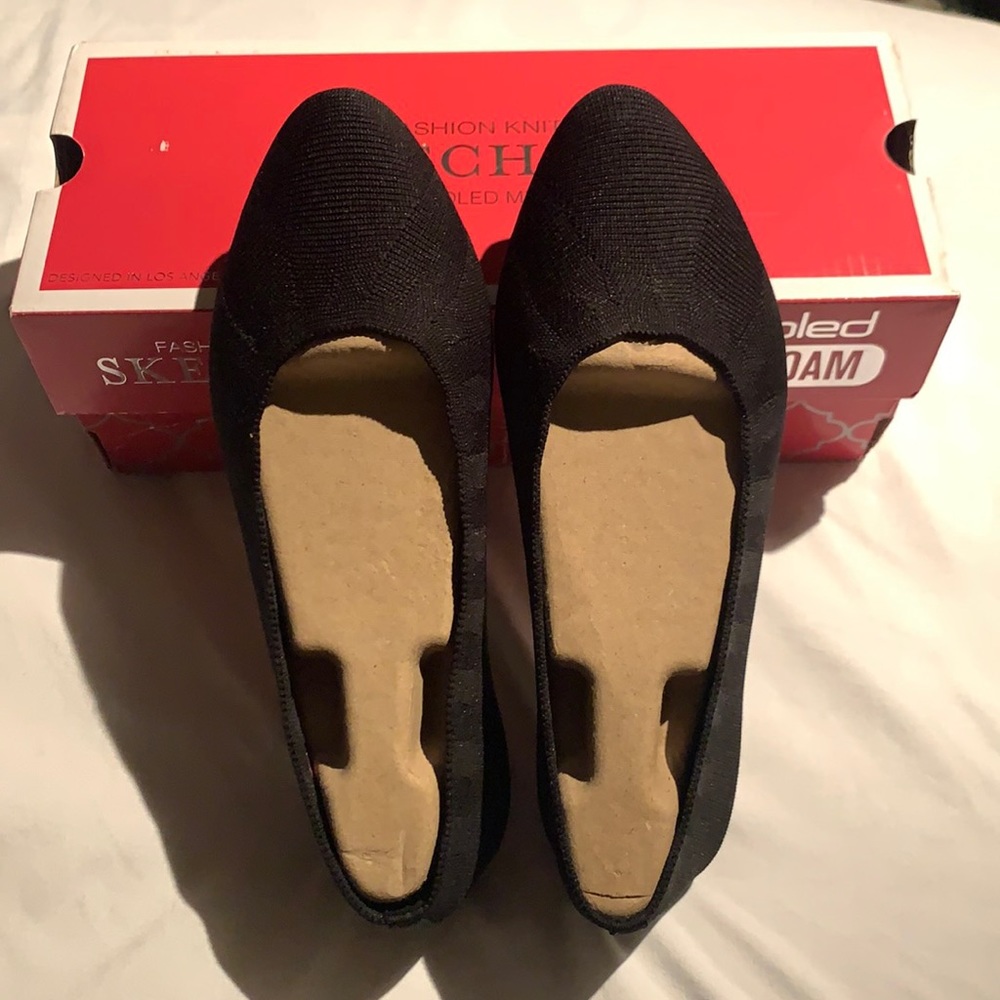 Skechers flats